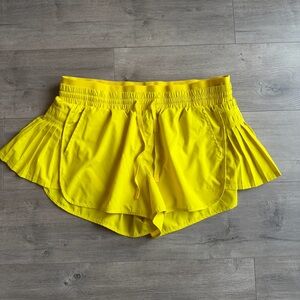 EUC JoyLab athletic shorts - size XXL - yellow/gold